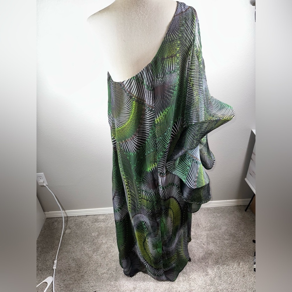 Asymmetric One-Shoulder Maxi Dress in Green Swirl Print - Picture 9 of 10